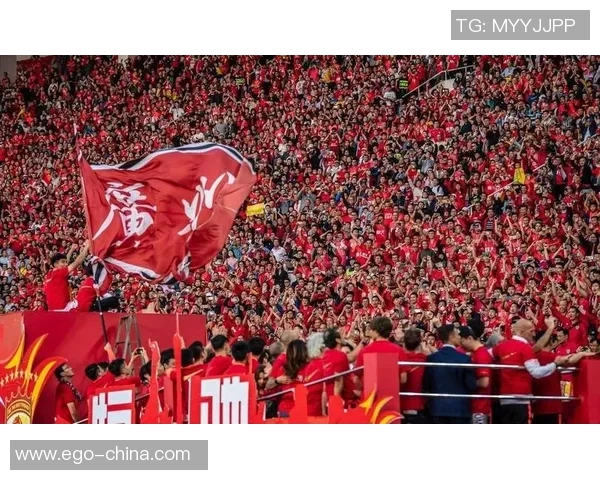 广州与恒大精彩对决比赛录像回放全程回顾与分析 广州与恒大精彩对决比赛录像回放全程回顾与分析