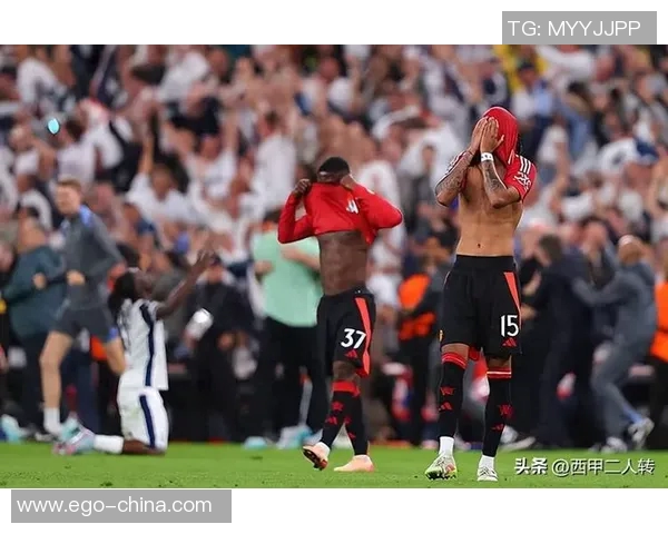 米兰对曼联比赛结果揭晓精彩瞬间回顾与分析