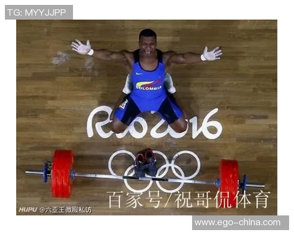 足坛传奇球星的崛起与挑战：从天赋到荣耀的奋斗历程