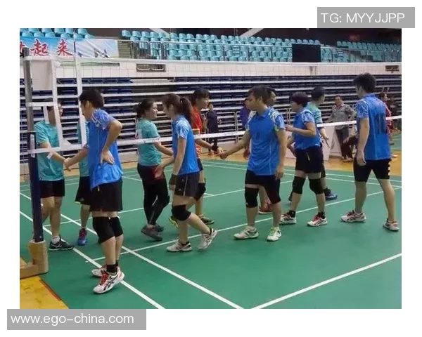 排球新手必看:从零基础到实力提升的全面攻略与技巧分享 排球新手必看:从零基础到实力提升的全面攻略与技巧分享