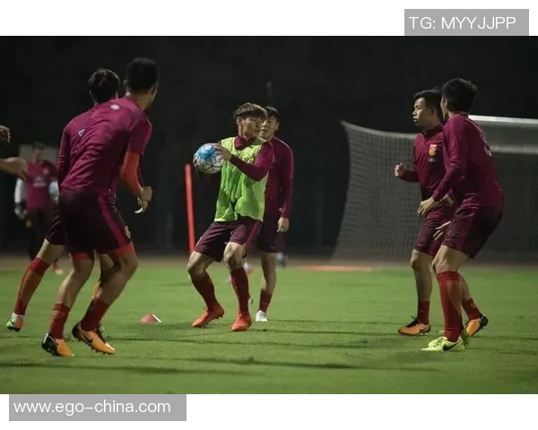 深圳足球队逆袭之旅的真实故事与奋斗精神全记录 深圳足球队逆袭之旅的真实故事与奋斗精神全记录