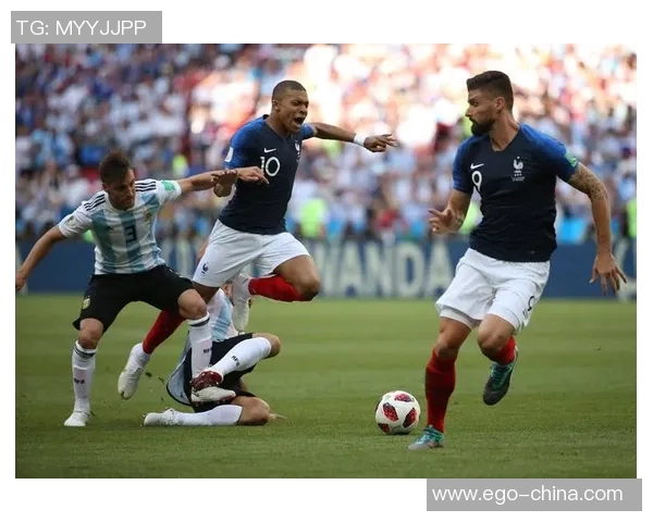 姆巴佩领衔新一代足坛巨星崛起,未来几年有望引领足球潮流 姆巴佩领衔新一代足坛巨星崛起,未来几年有望引领足球潮流